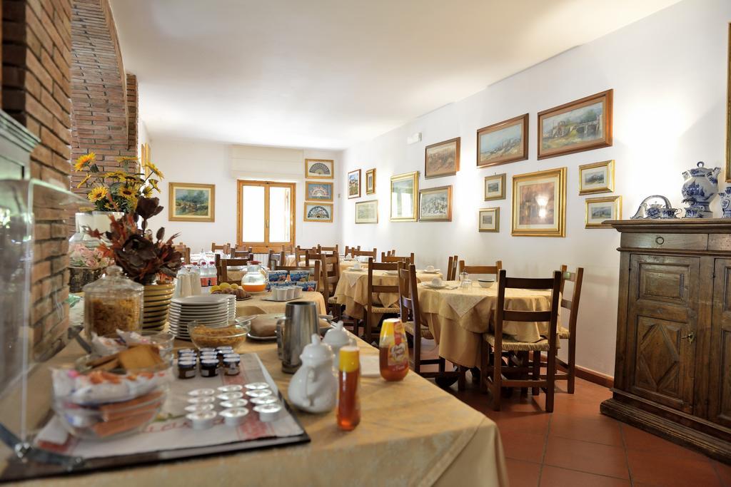 Hotel Archimede Реджело Екстериор снимка